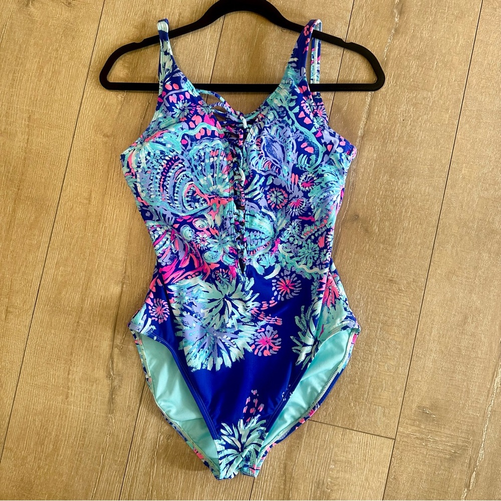 Lilly Pulitzer Isle Lattice Swimsuit Gypsea Girl 8